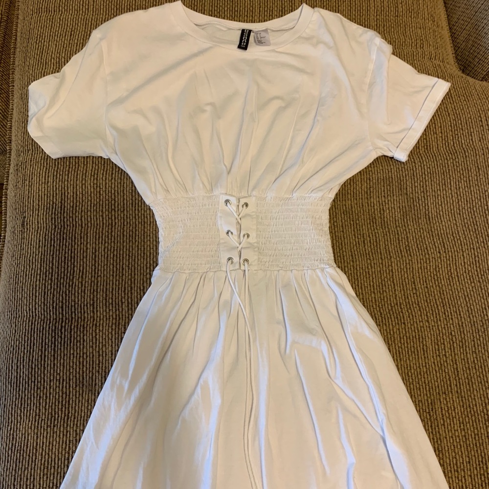 Mini dress with fitted waist